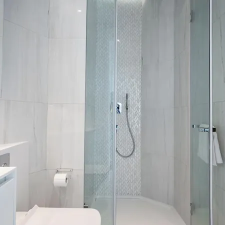 Del Mar Beachfront 3 Bedroom 'c' *