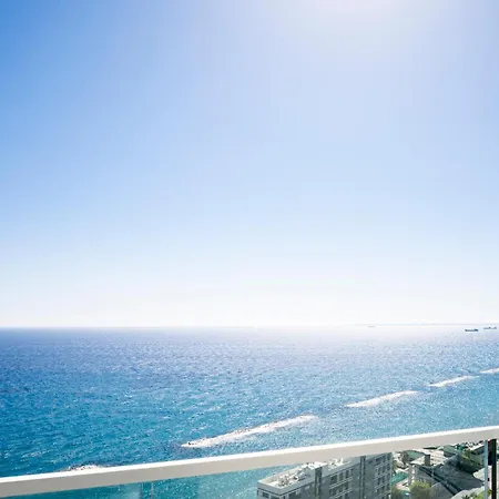 Del Mar Beachfront 3 Bedroom 'c' * リマソール