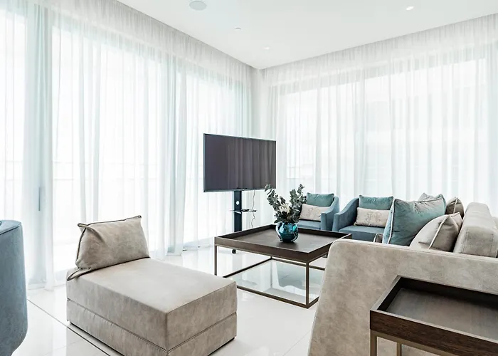 Del Mar Beachfront 3 Bedroom 'c' リマソール