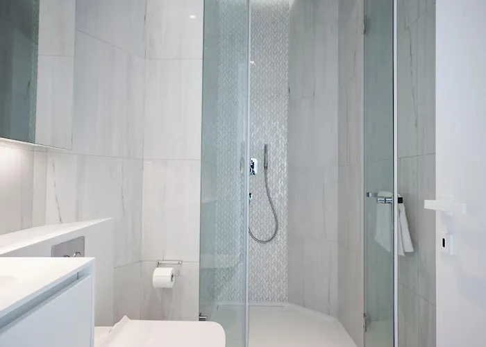 Del Mar Beachfront 3 Bedroom 'c' *