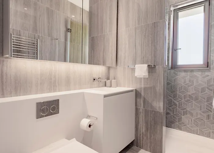 Del Mar Beachfront 3 Bedroom 'c' Lemesos